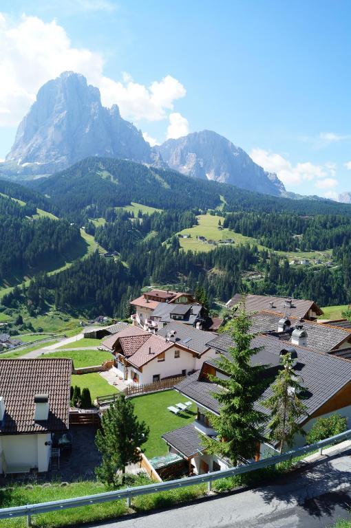 Apartments Salieta Santa Cristina Val Gardena Exteriér fotografie